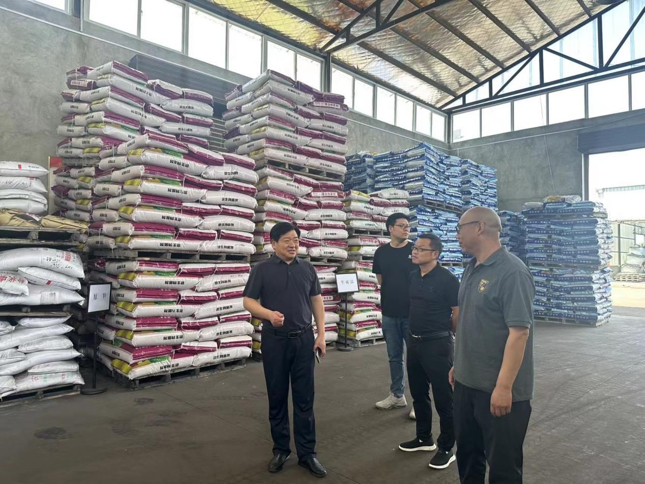 市金融工作局深入镇平县开展企业调研和“万人助万企”企业服务活动